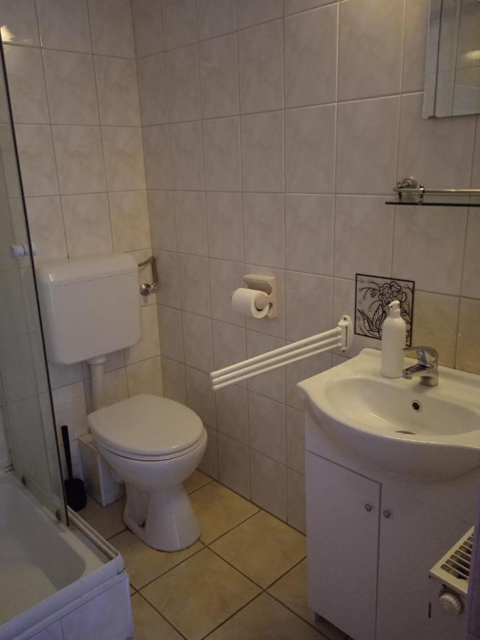 Agria Wellness Guesthouse Eger Exterior foto